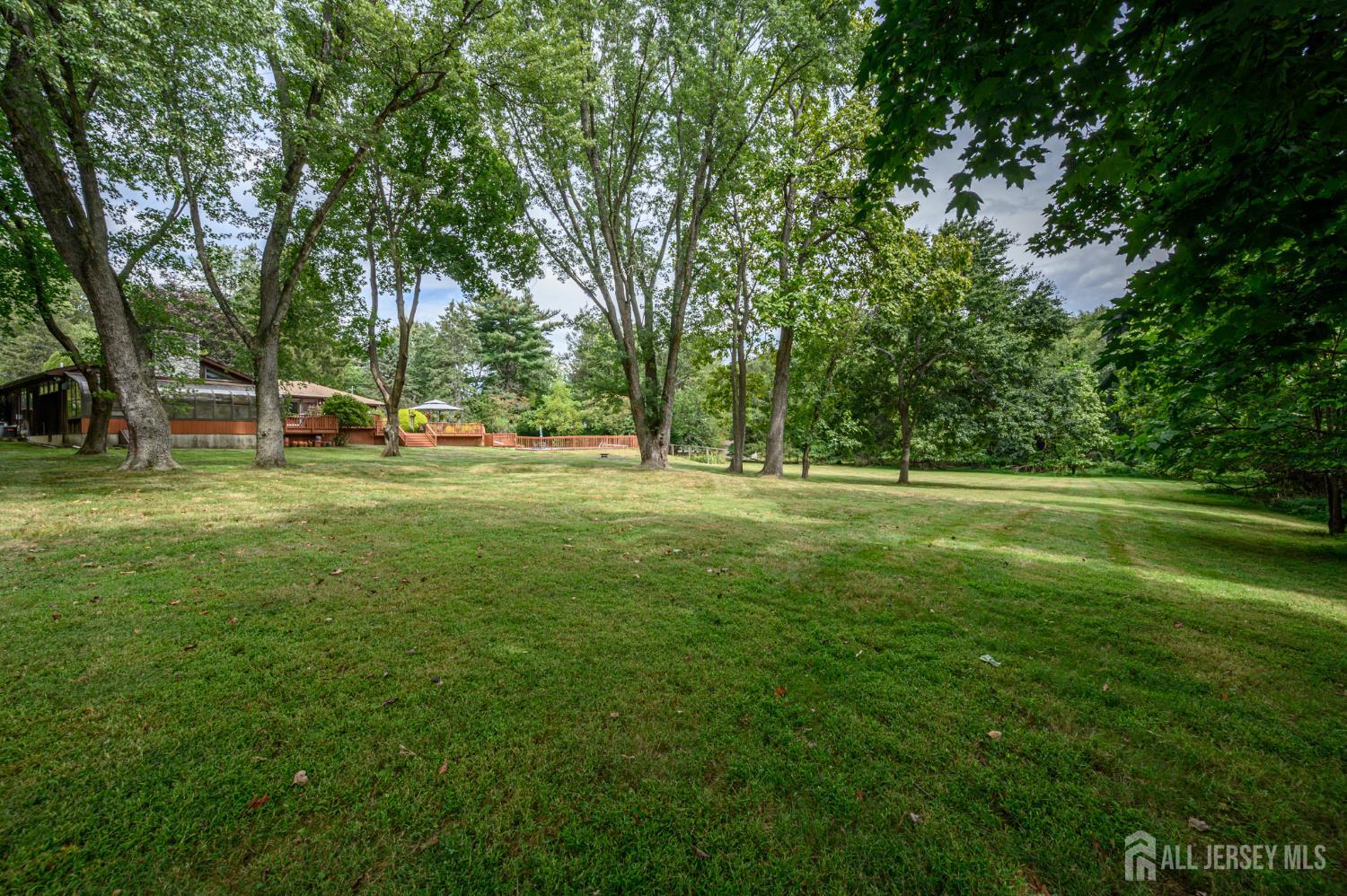 Holmdel, New Jersey, 07733, United States, 4 Bedrooms Bedrooms, ,3 BathroomsBathrooms,Residential,Active,1962178