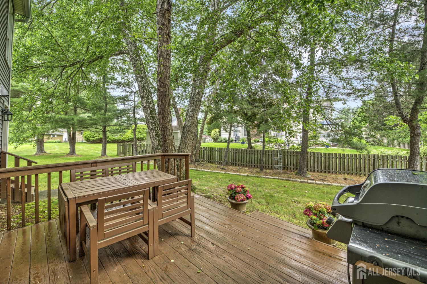 Plainsboro, New Jersey, 08536, United States, 5 Bedrooms Bedrooms, ,3 BathroomsBathrooms,Residential,Contingent,1993625