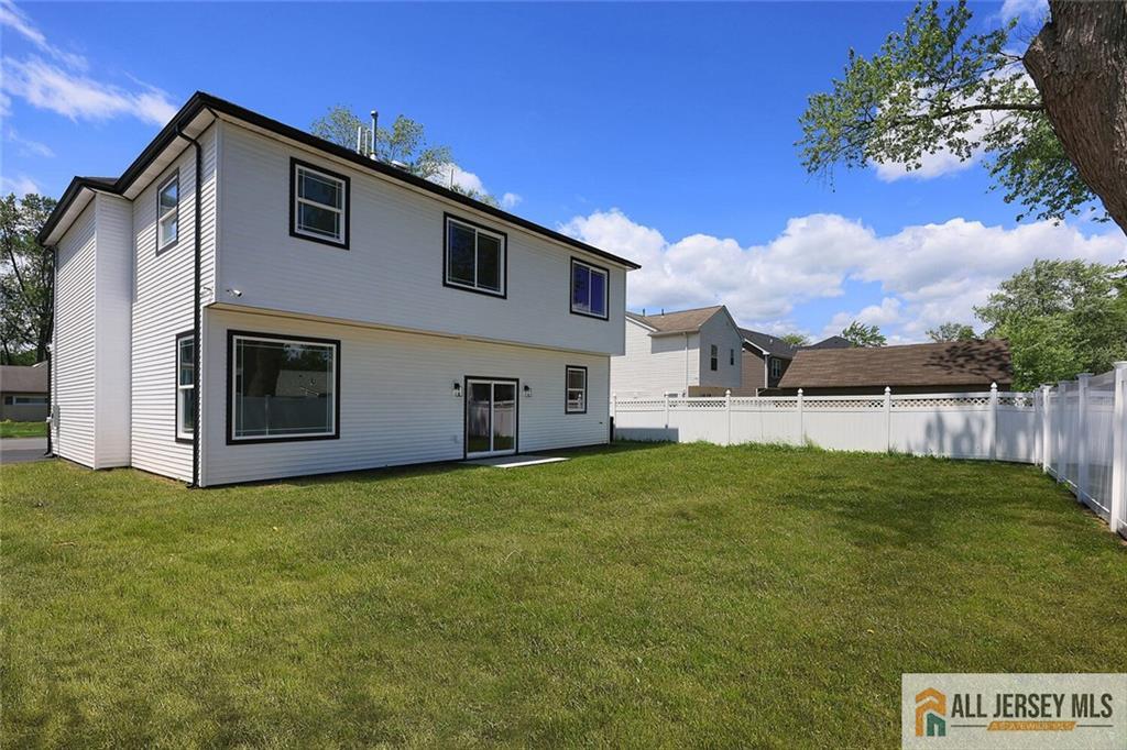 Edison, New Jersey, 08817, United States, 5 Bedrooms Bedrooms, ,4 BathroomsBathrooms,Residential,Active,1952281