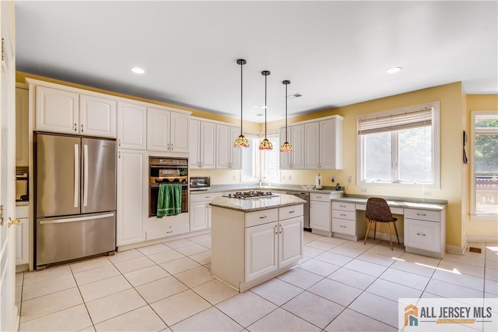 Marlboro, New Jersey, 07746, United States, 5 Bedrooms Bedrooms, ,5 BathroomsBathrooms,Residential,Active,1985594