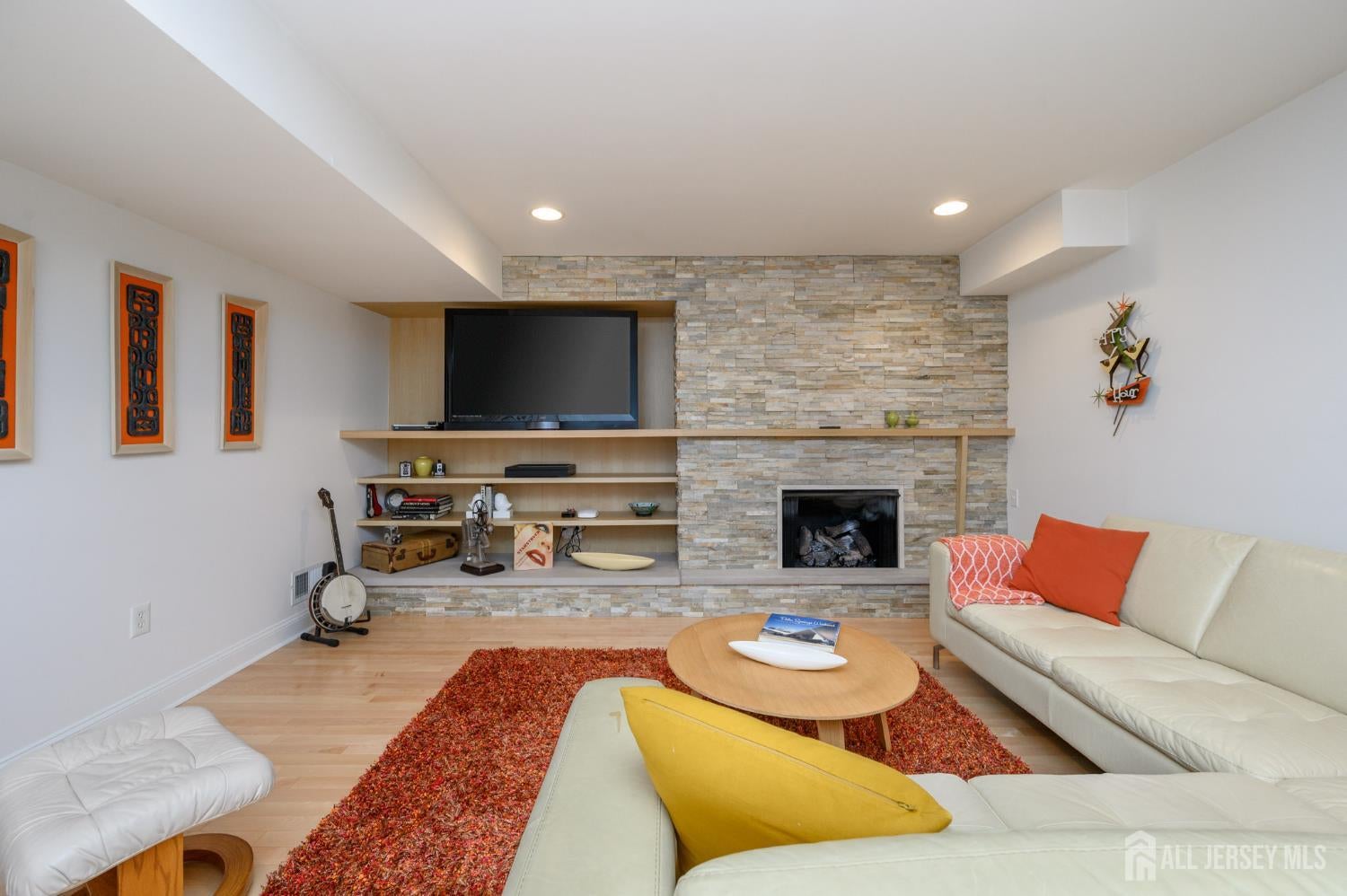 Long Branch, New Jersey, 07740, United States, 3 Bedrooms Bedrooms, ,3 BathroomsBathrooms,Residential,Active,1992269