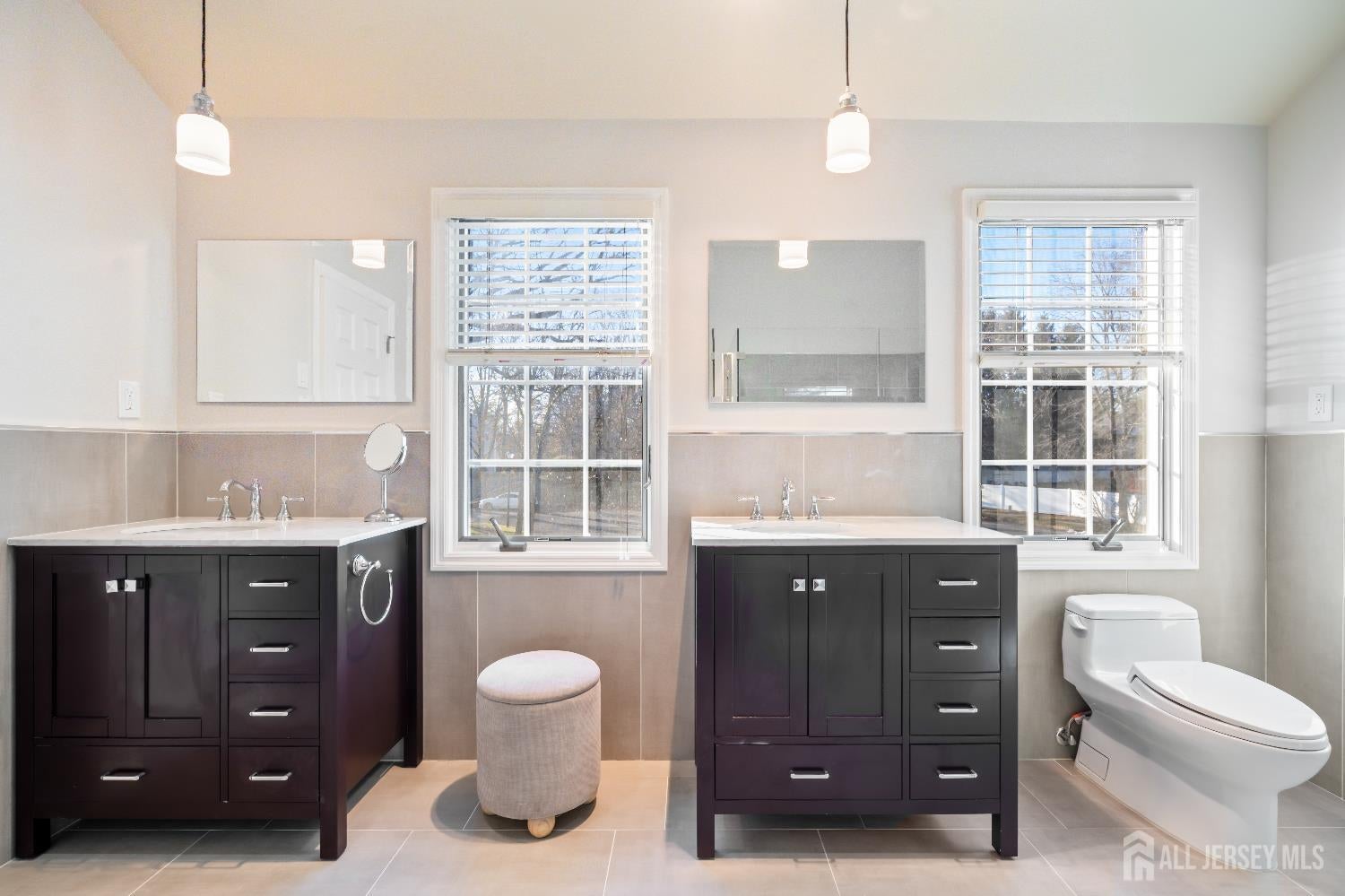 East Brunswick, New Jersey, 08816, United States, 6 Bedrooms Bedrooms, ,7 BathroomsBathrooms,Residential,Active,2007112