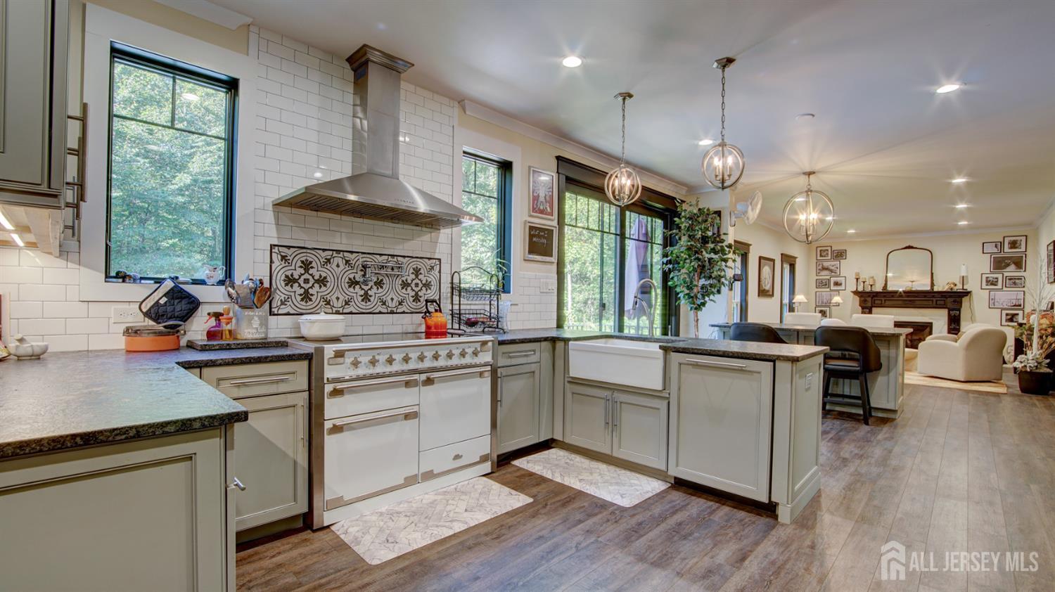 South Brunswick, New Jersey, 08512, United States, 4 Bedrooms Bedrooms, ,4 BathroomsBathrooms,Residential,Active,1929449