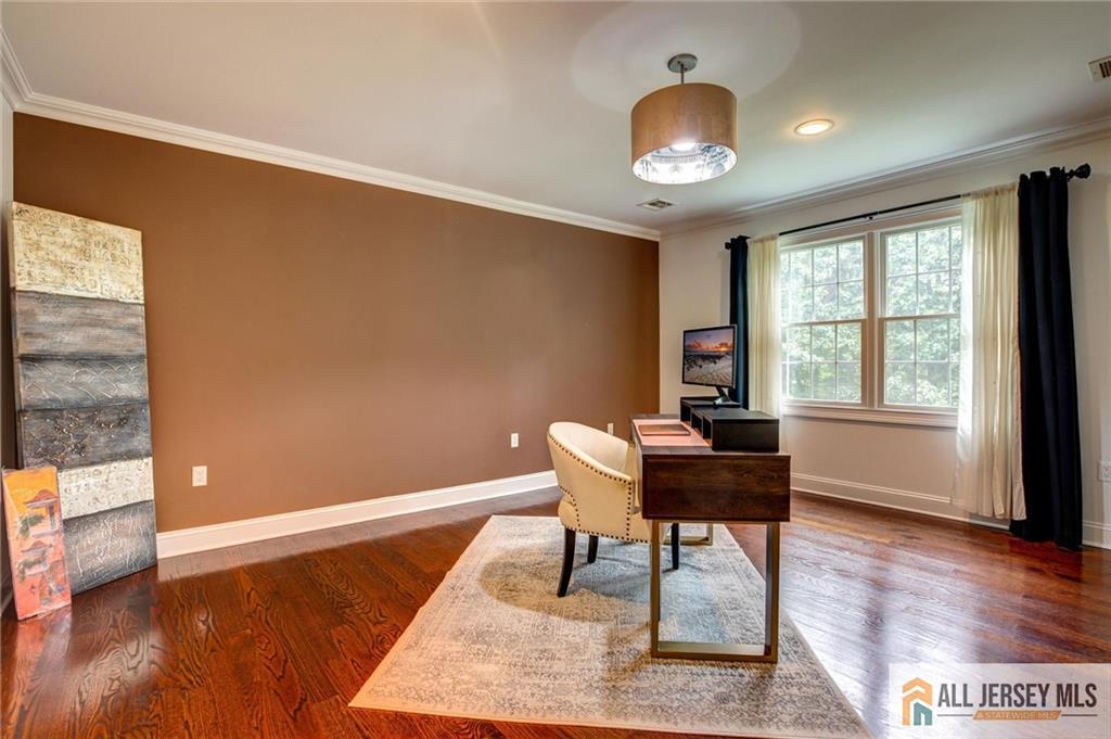 East Brunswick, New Jersey, 08816, United States, 5 Bedrooms Bedrooms, ,4 BathroomsBathrooms,Residential,Active,1953999