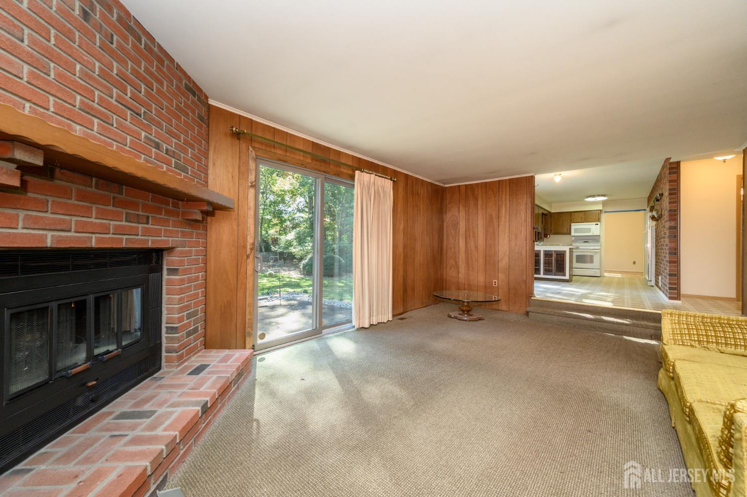 Edison, New Jersey, 08820, United States, 4 Bedrooms Bedrooms, ,3 BathroomsBathrooms,Residential,Active,1969637