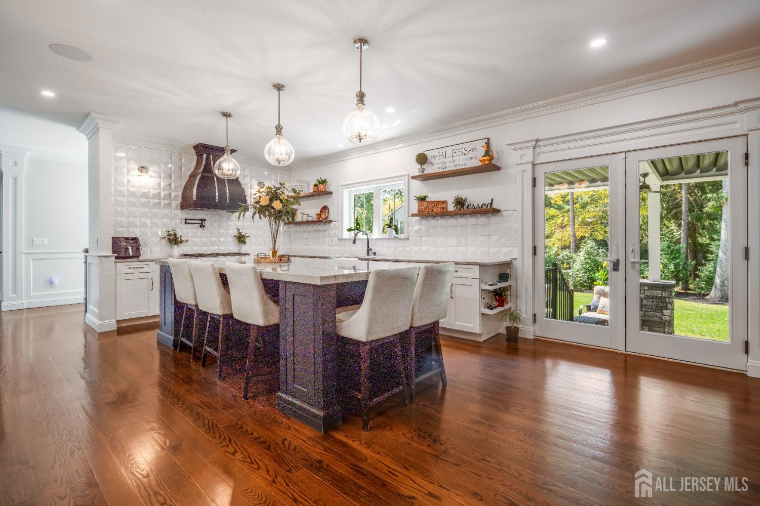 East Brunswick, New Jersey, 08816, United States, 5 Bedrooms Bedrooms, ,6 BathroomsBathrooms,Residential,Active,1946514