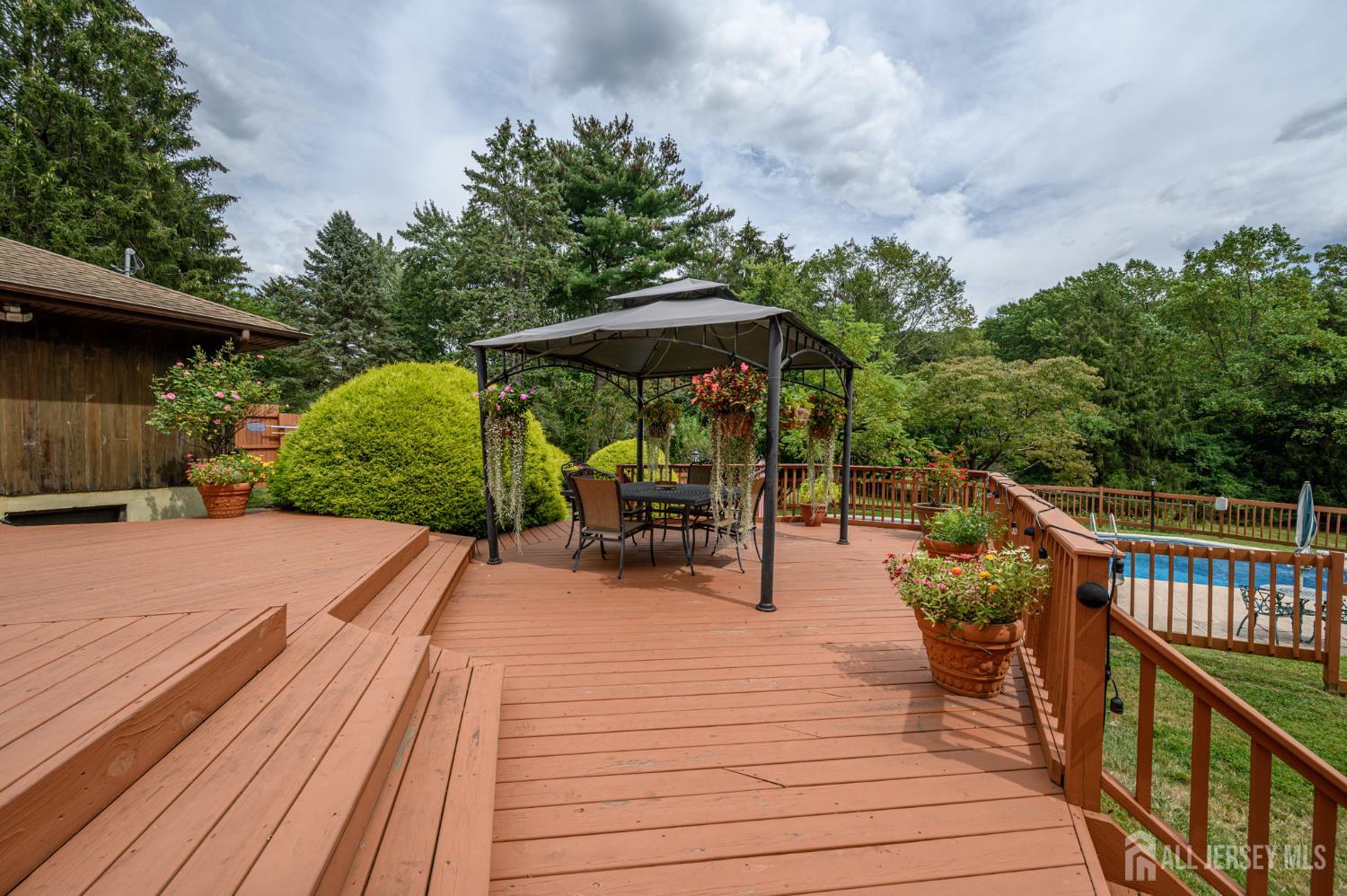 Holmdel, New Jersey, 07733, United States, 4 Bedrooms Bedrooms, ,3 BathroomsBathrooms,Residential,Active,1962178