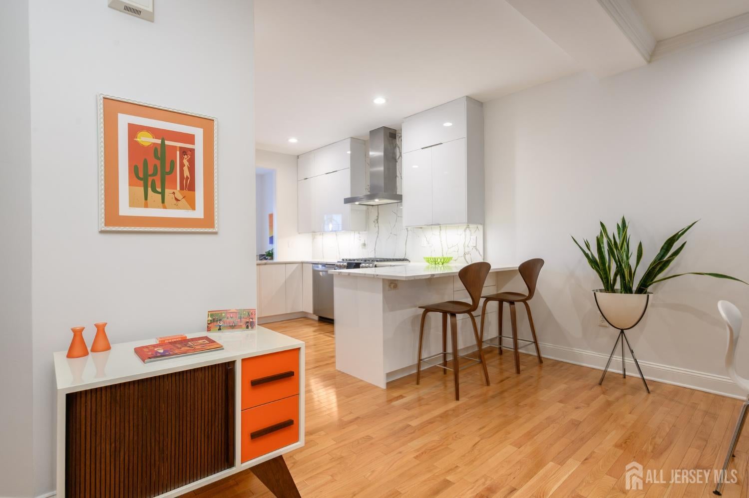 Long Branch, New Jersey, 07740, United States, 3 Bedrooms Bedrooms, ,3 BathroomsBathrooms,Residential,Active,1992269