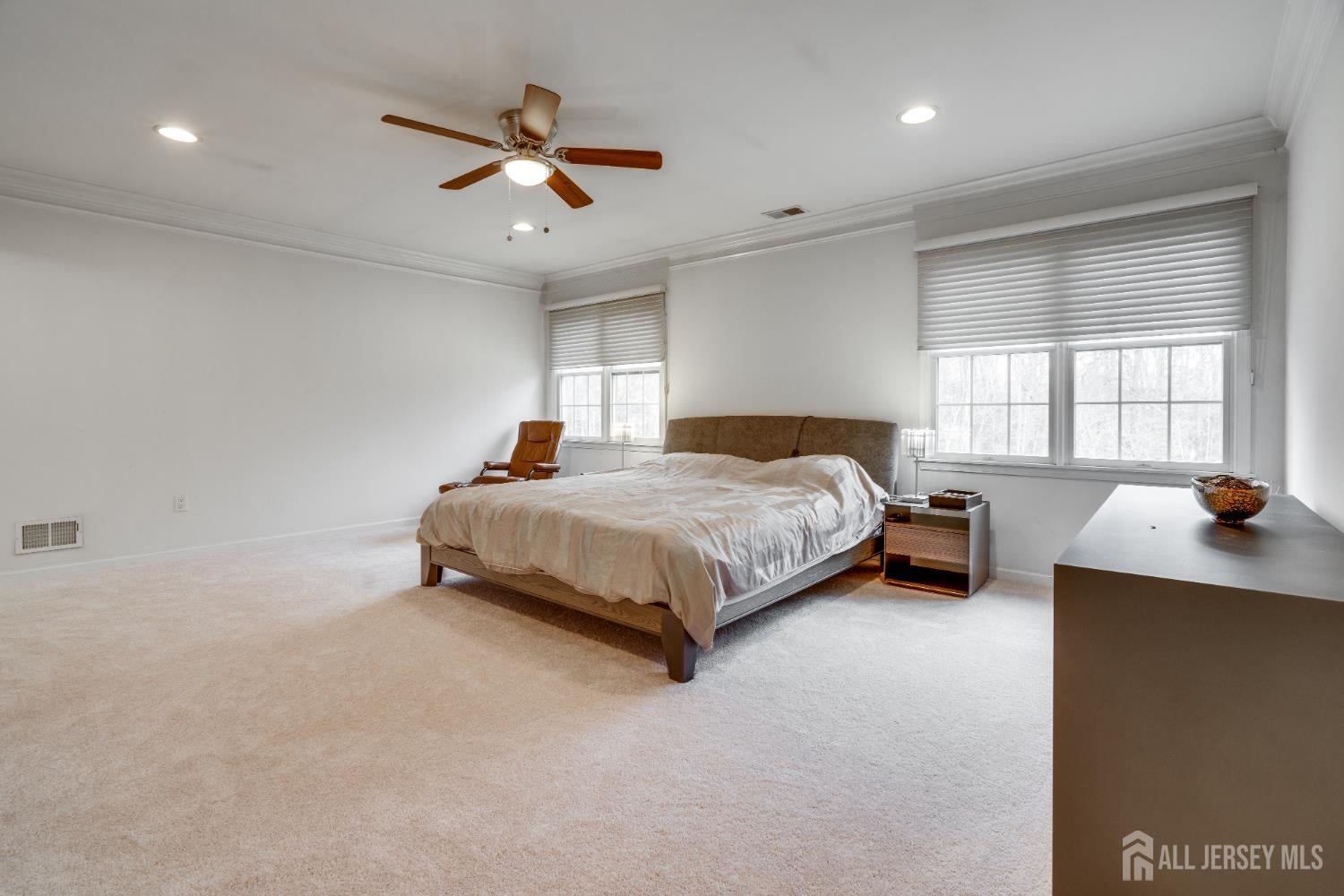 South Brunswick, New Jersey, 08816, United States, 5 Bedrooms Bedrooms, ,5 BathroomsBathrooms,Residential,Active,2009140