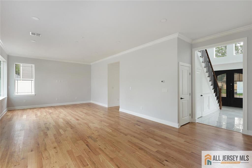 Edison, New Jersey, 08817, United States, 5 Bedrooms Bedrooms, ,4 BathroomsBathrooms,Residential,Active,1952281