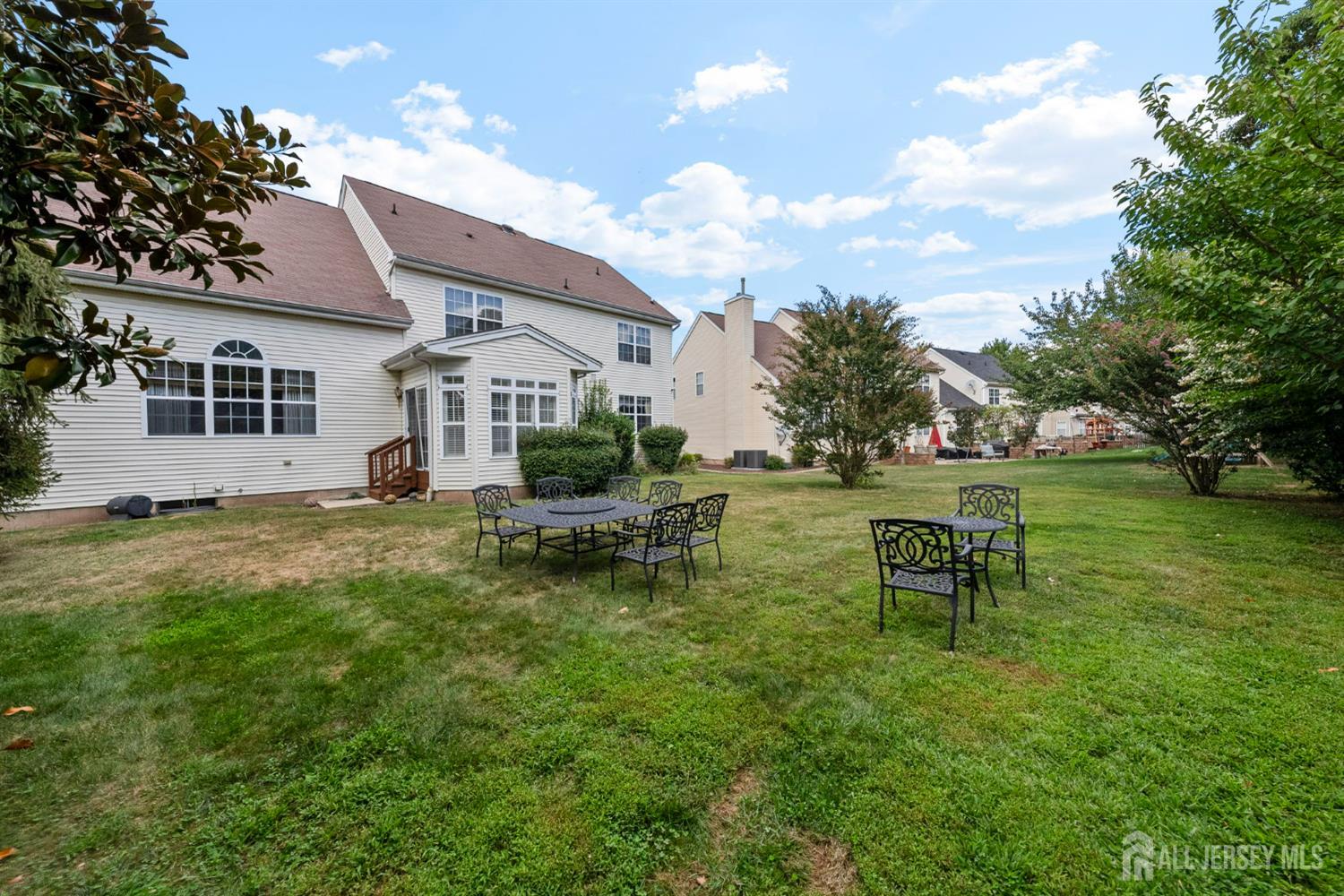 Franklin Twsp, New Jersey, 08540, United States, 4 Bedrooms Bedrooms, ,4 BathroomsBathrooms,Residential,Active,1933722