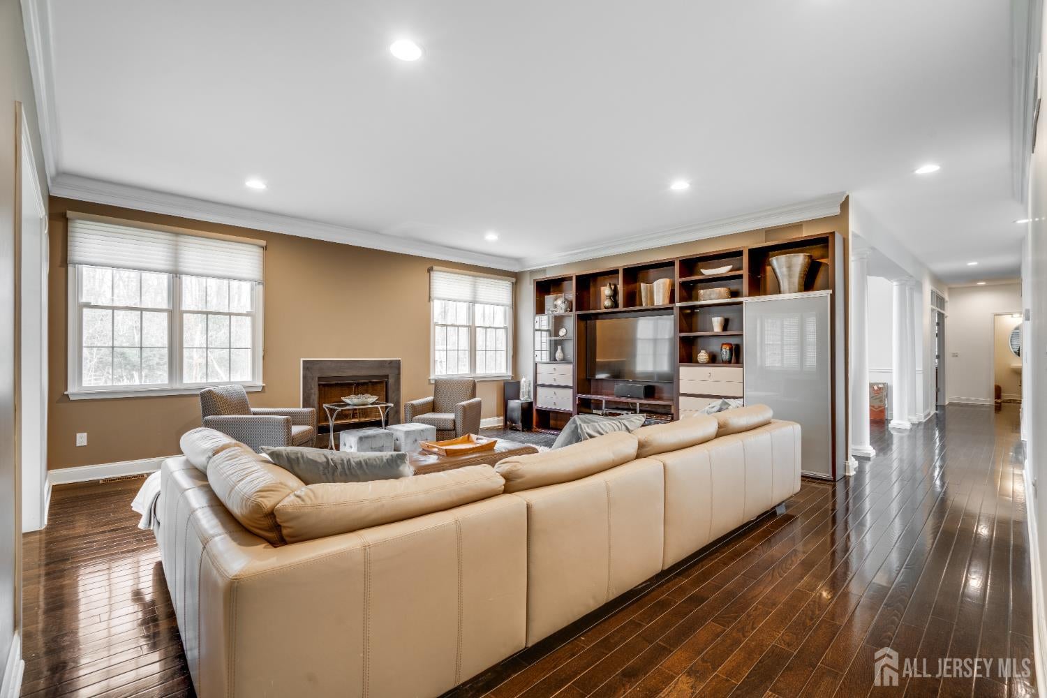 South Brunswick, New Jersey, 08816, United States, 5 Bedrooms Bedrooms, ,5 BathroomsBathrooms,Residential,Active,2009140