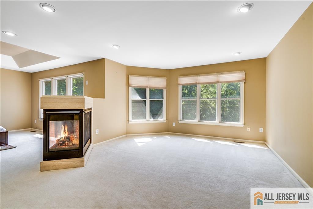 Marlboro, New Jersey, 07746, United States, 5 Bedrooms Bedrooms, ,5 BathroomsBathrooms,Residential,Active,1985594