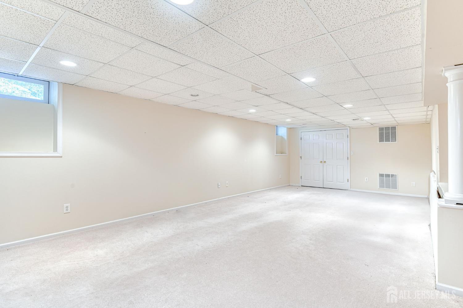 East Brunswick, New Jersey, 08816, United States, 4 Bedrooms Bedrooms, ,3 BathroomsBathrooms,Residential,Active,1877769