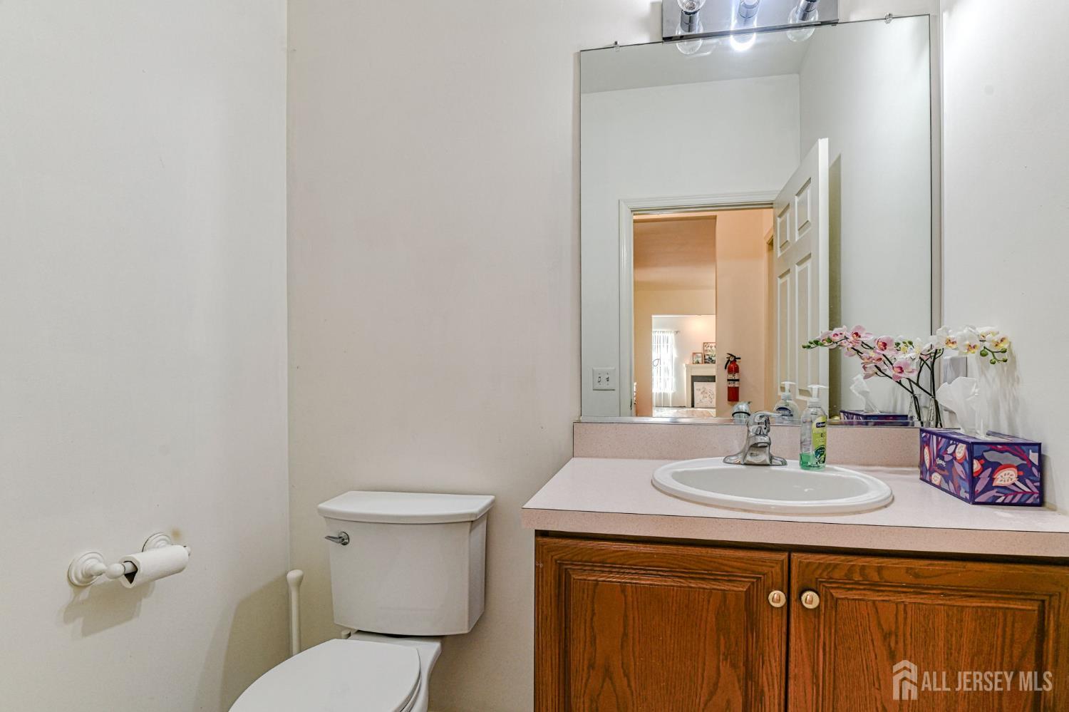 East Brunswick, New Jersey, 08816, United States, 4 Bedrooms Bedrooms, ,3 BathroomsBathrooms,Residential,Active,1877769