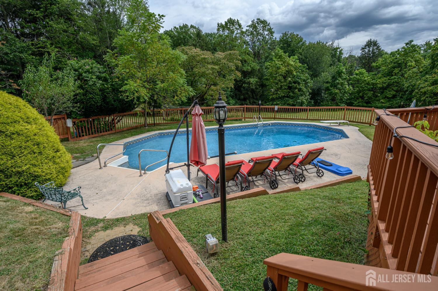 Holmdel, New Jersey, 07733, United States, 4 Bedrooms Bedrooms, ,3 BathroomsBathrooms,Residential,Active,1962178