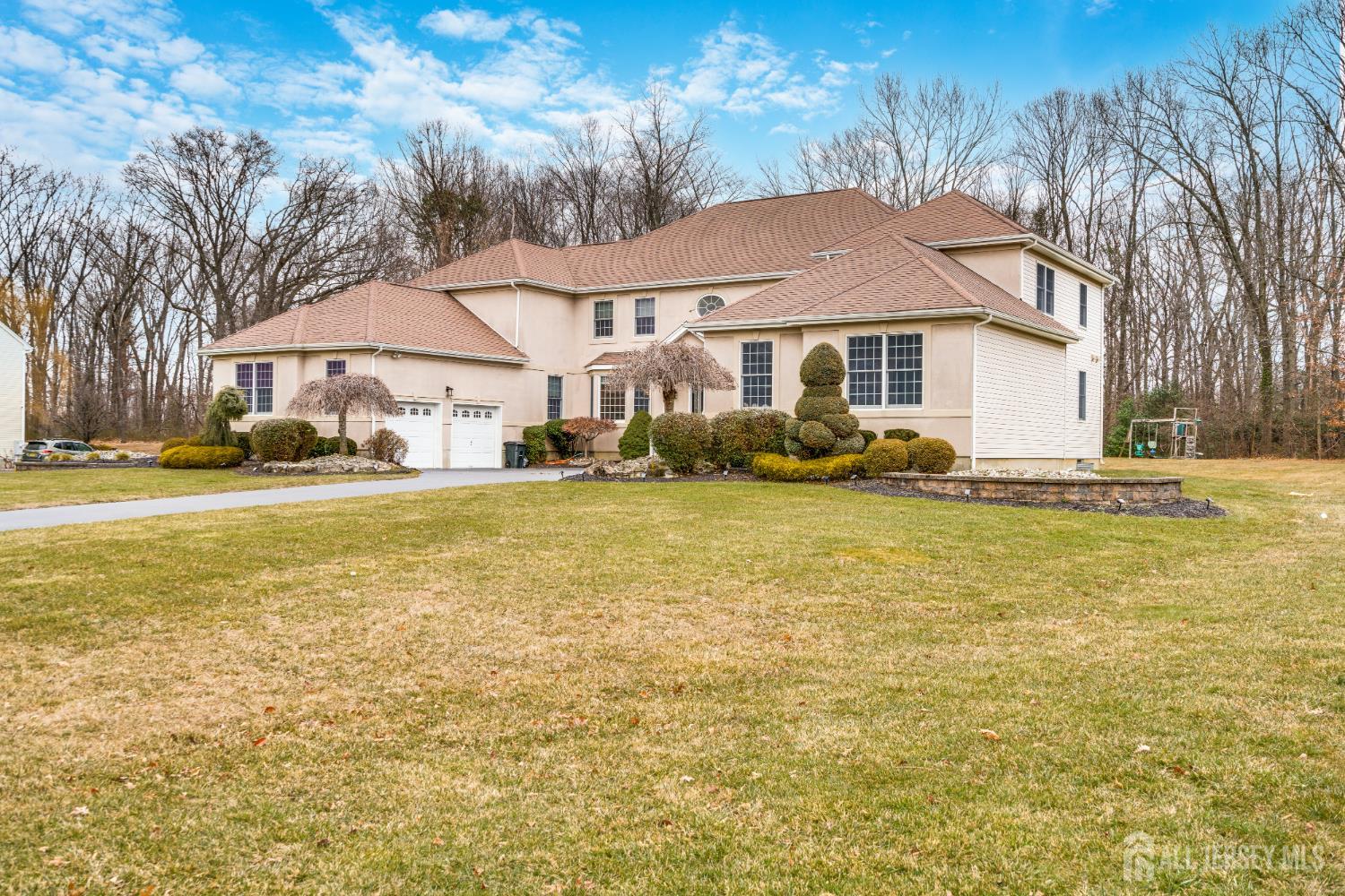 South Brunswick, New Jersey, 08816, United States, 5 Bedrooms Bedrooms, ,5 BathroomsBathrooms,Residential,Active,2009140