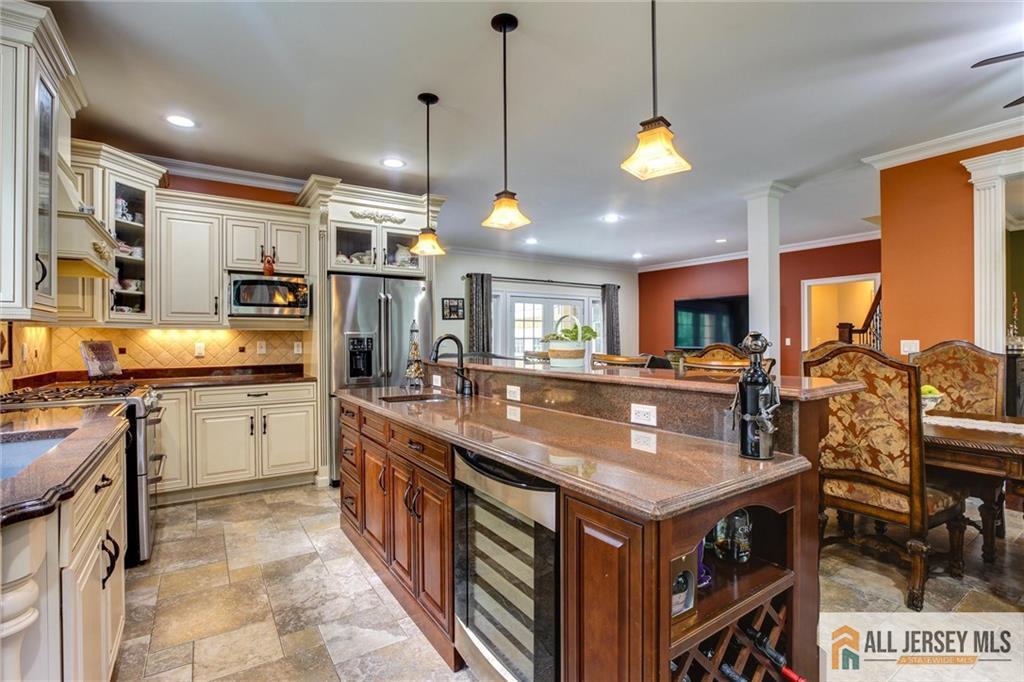 East Brunswick, New Jersey, 08816, United States, 5 Bedrooms Bedrooms, ,4 BathroomsBathrooms,Residential,Active,1953999