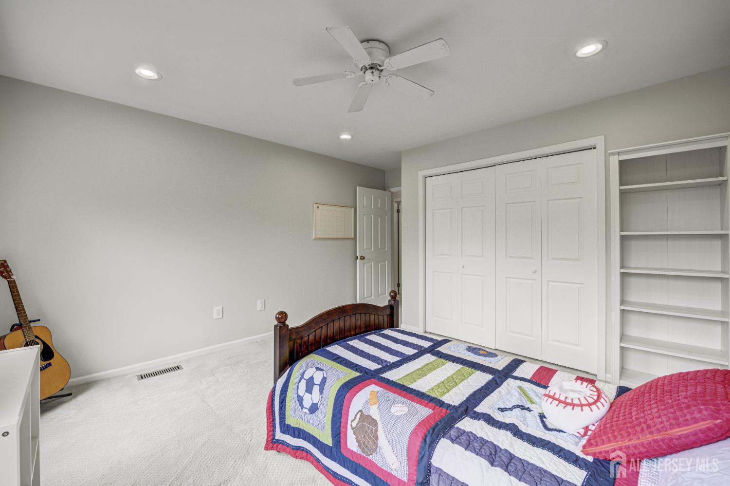 Plainsboro, New Jersey, 08536, United States, 5 Bedrooms Bedrooms, ,3 BathroomsBathrooms,Residential,Contingent,1993625