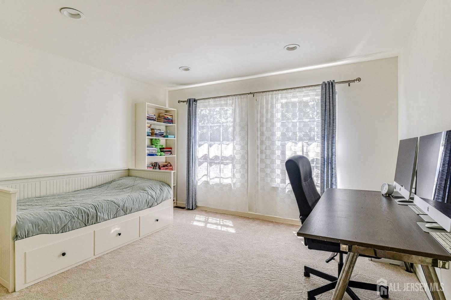 East Brunswick, New Jersey, 08816, United States, 4 Bedrooms Bedrooms, ,3 BathroomsBathrooms,Residential,Active,1877769