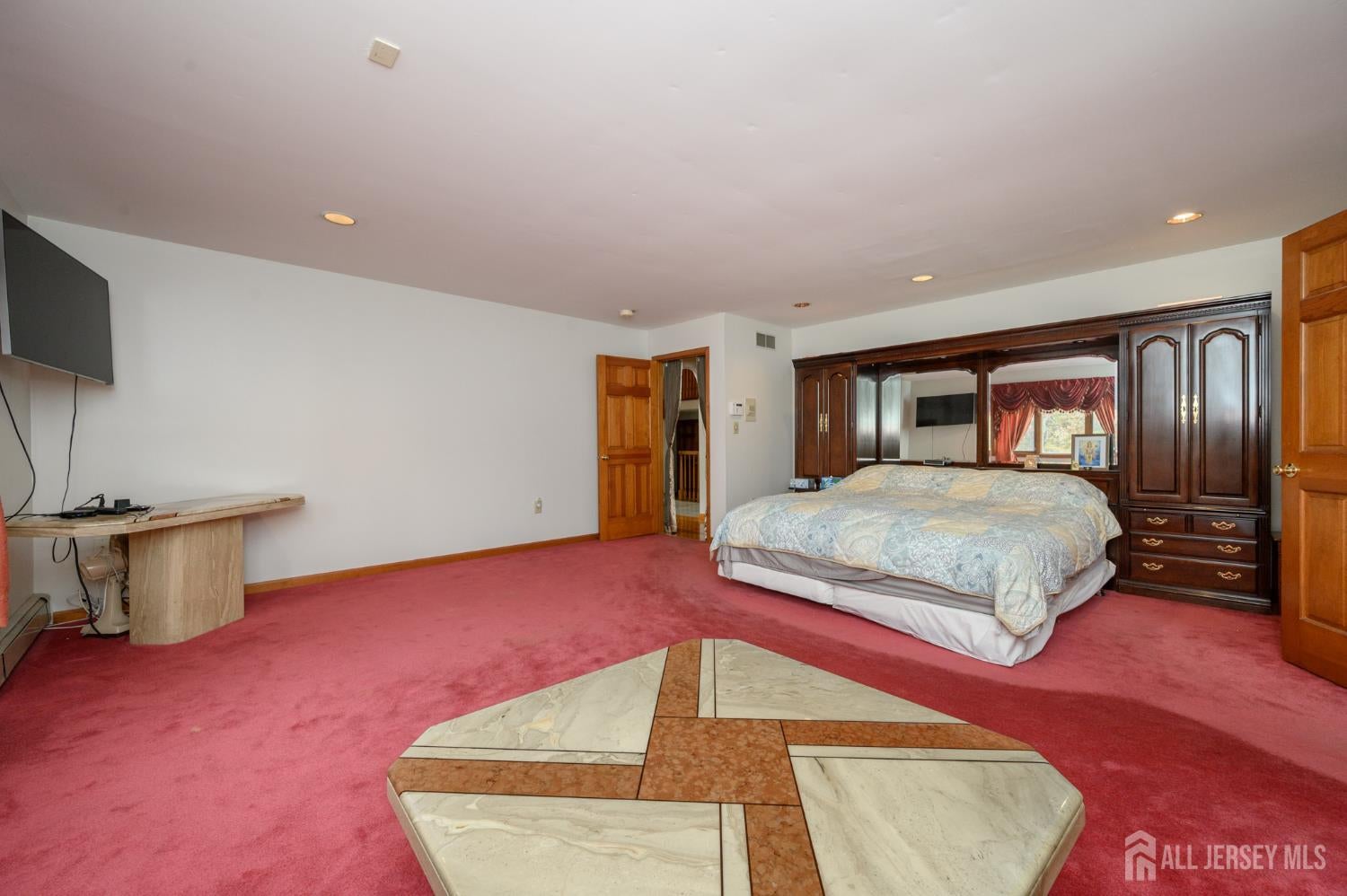 South Brunswick, New Jersey, 08852, United States, 5 Bedrooms Bedrooms, ,6 BathroomsBathrooms,Residential,Active,1987203