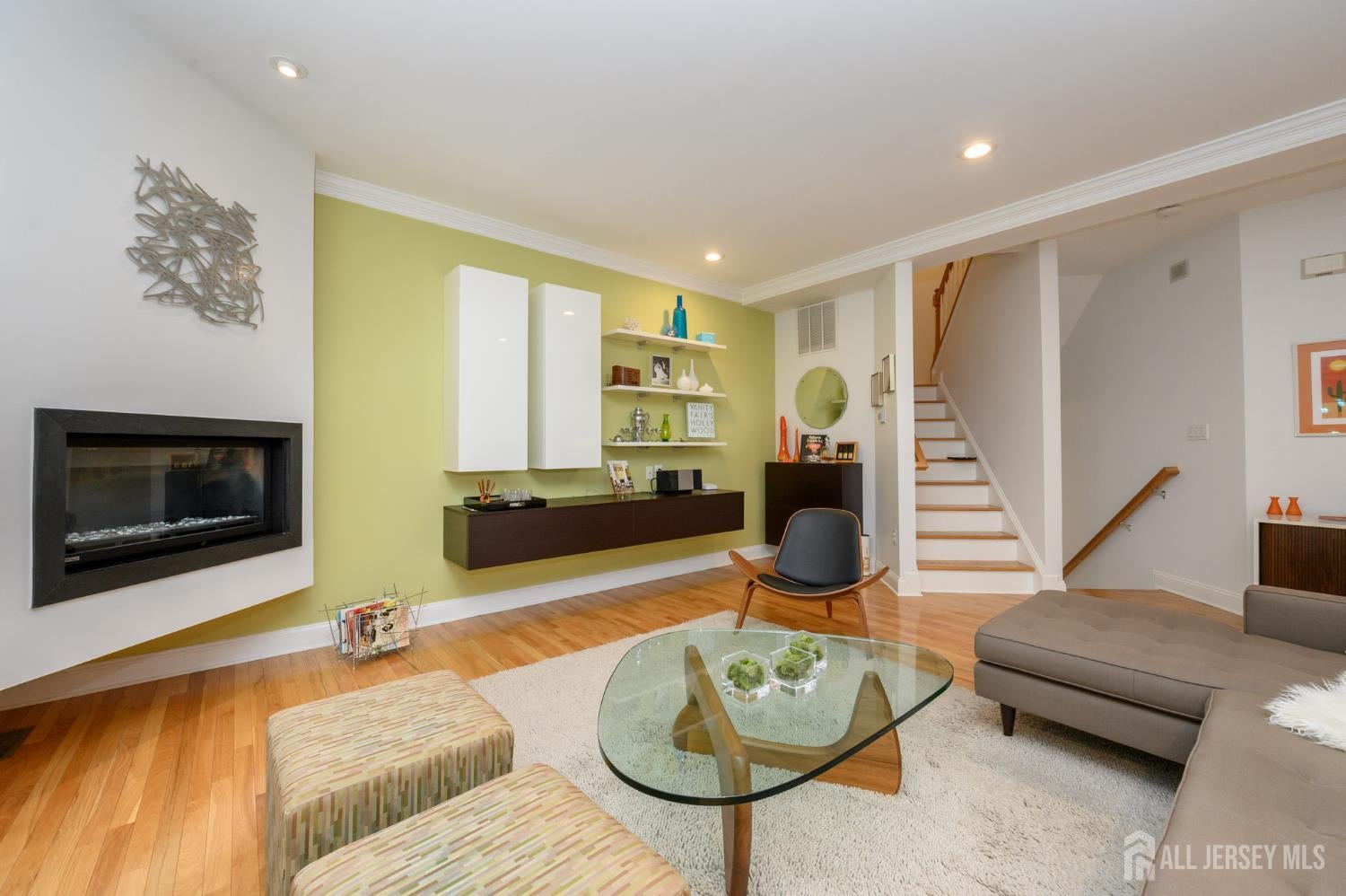 Long Branch, New Jersey, 07740, United States, 3 Bedrooms Bedrooms, ,3 BathroomsBathrooms,Residential,Active,1992269