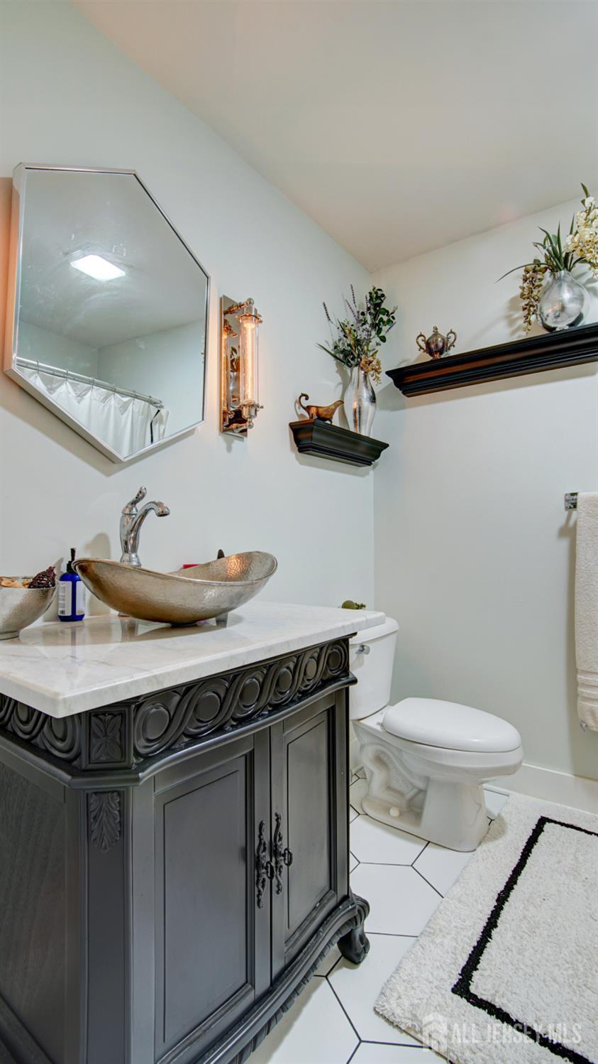 South Brunswick, New Jersey, 08512, United States, 4 Bedrooms Bedrooms, ,4 BathroomsBathrooms,Residential,Active,1929449