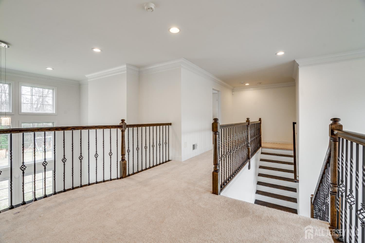 South Brunswick, New Jersey, 08816, United States, 5 Bedrooms Bedrooms, ,5 BathroomsBathrooms,Residential,Active,2009140