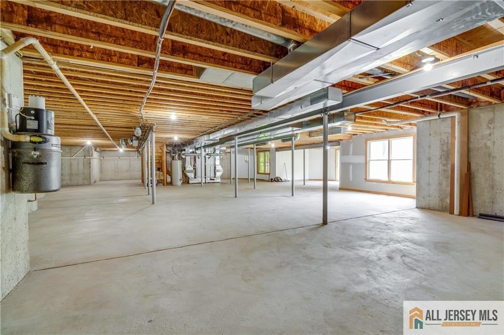 Marlboro, New Jersey, 07746, United States, 5 Bedrooms Bedrooms, ,5 BathroomsBathrooms,Residential,Active,1985594