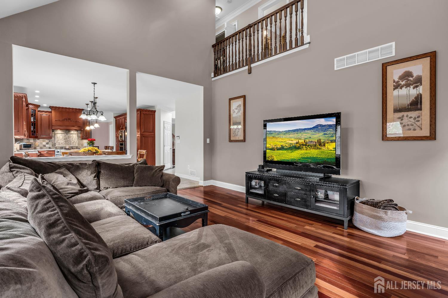 Old Bridge, New Jersey, 08857, United States, 5 Bedrooms Bedrooms, ,4 BathroomsBathrooms,Residential,Contingent,1992313