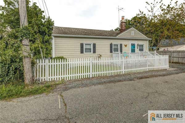 200 HILLCREST AVE, OLD BRIDGE, NJ 08879, photo 4 of 39