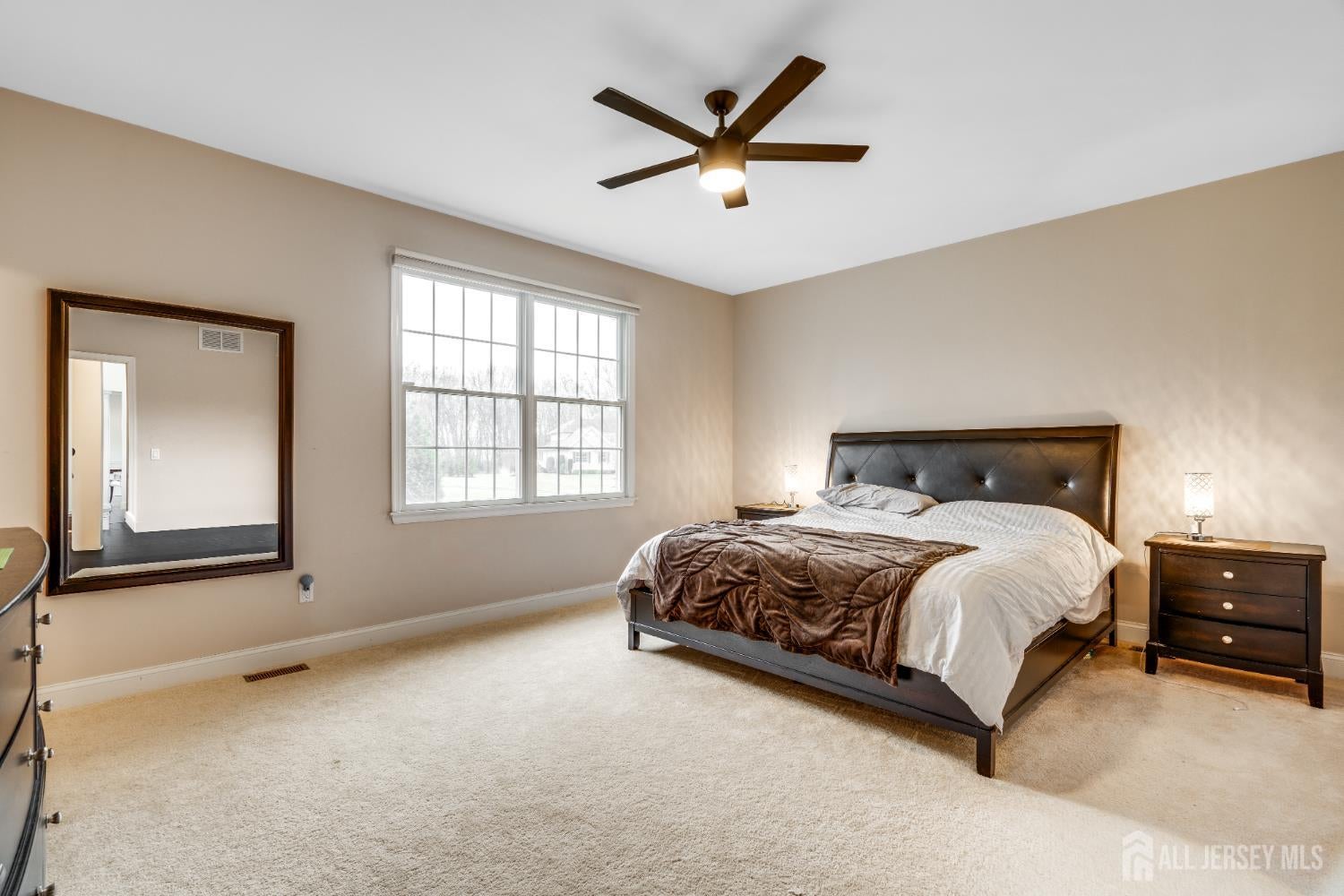 South Brunswick, New Jersey, 08816, United States, 5 Bedrooms Bedrooms, ,5 BathroomsBathrooms,Residential,Active,2009140