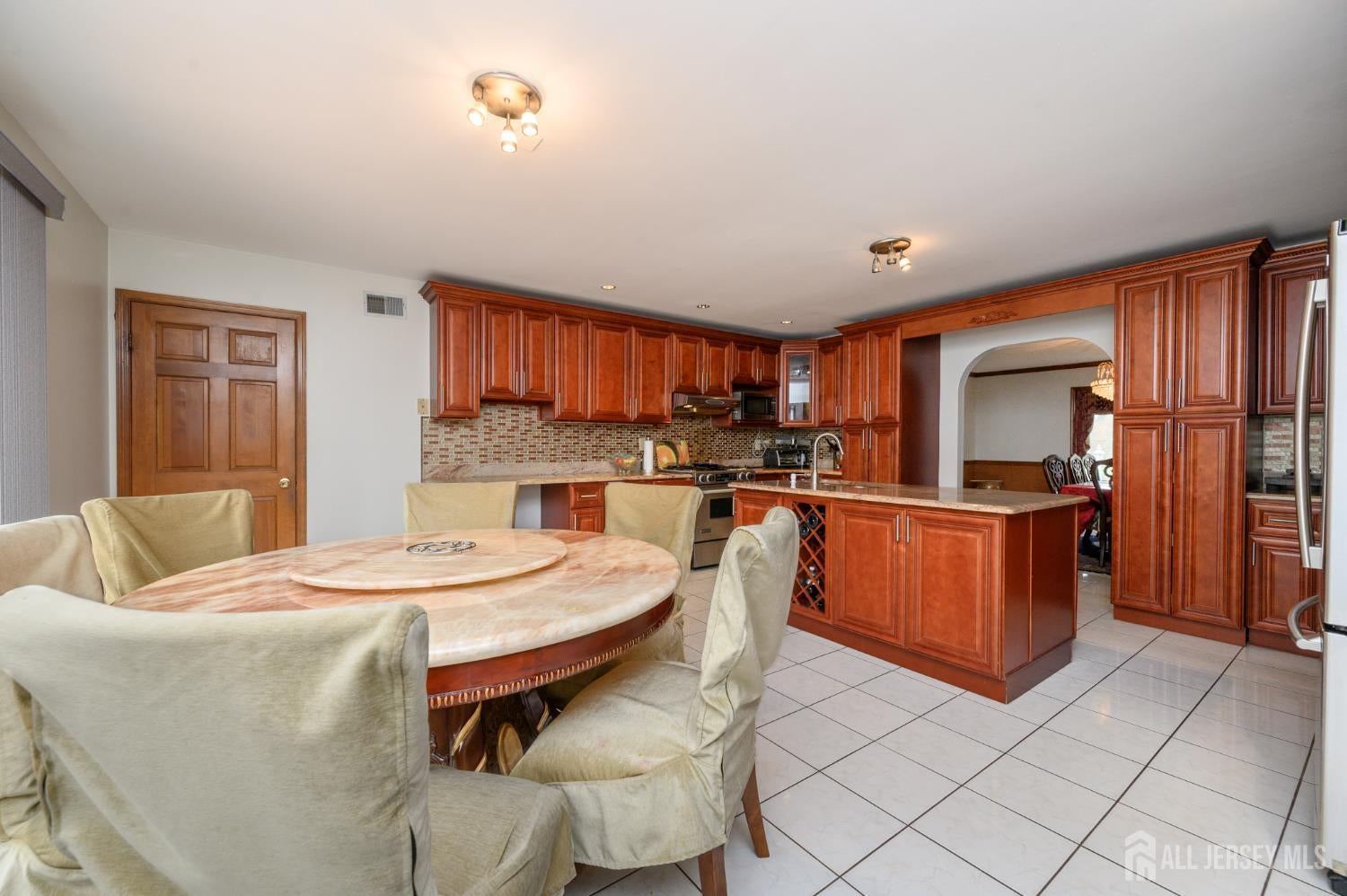 South Brunswick, New Jersey, 08852, United States, 5 Bedrooms Bedrooms, ,6 BathroomsBathrooms,Residential,Active,1987203