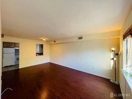 204 SEAMAN ST, NEW BRUNSWICK, NJ 08901 - Image 1