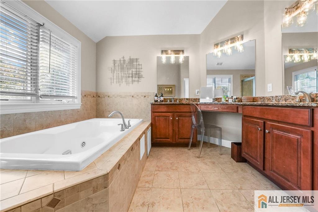 Colonia, New Jersey, 07067, United States, 5 Bedrooms Bedrooms, ,5 BathroomsBathrooms,Residential,Active,2006831