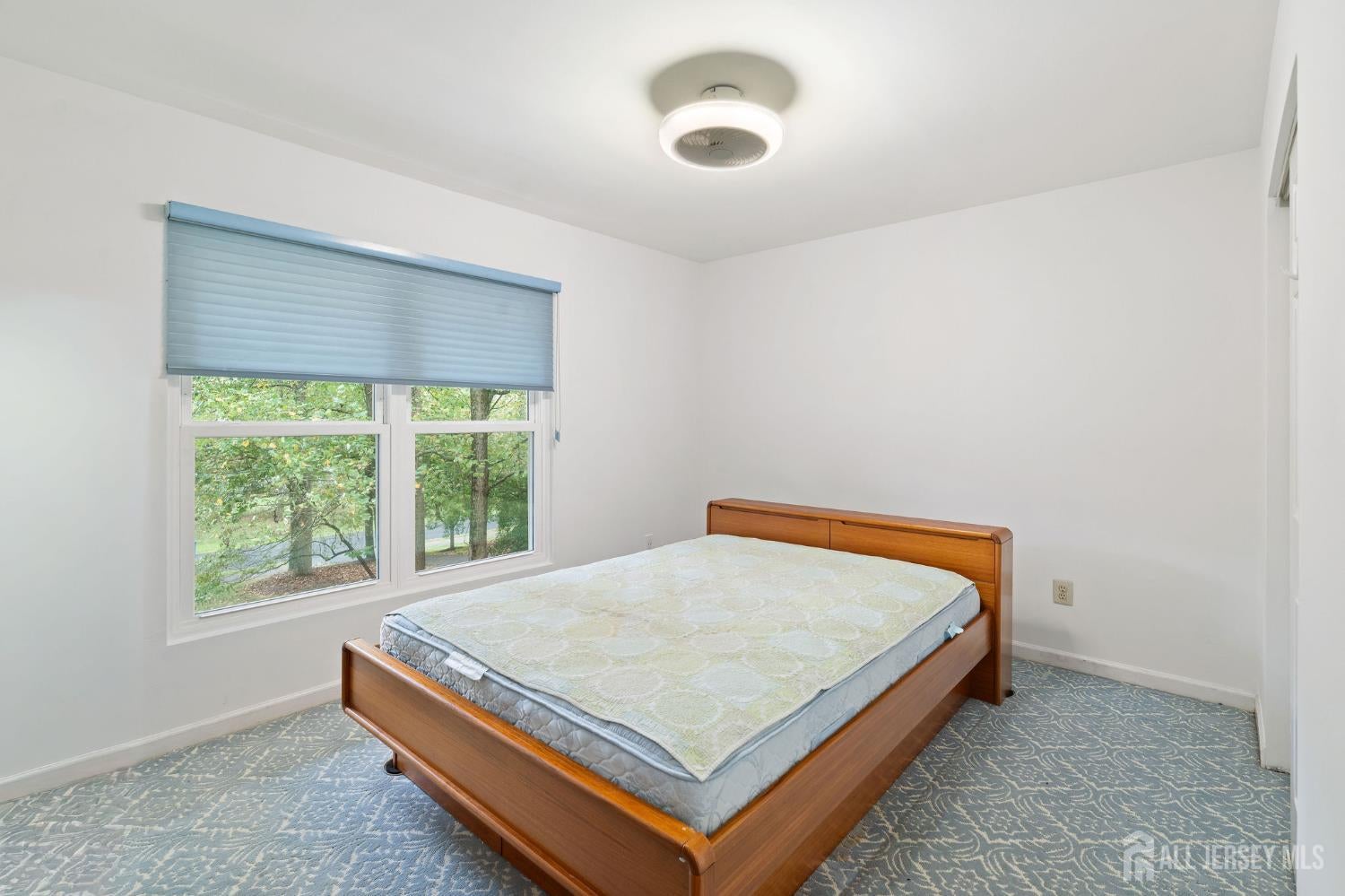 Franklin, New Jersey, 08540, United States, 4 Bedrooms Bedrooms, ,3 BathroomsBathrooms,Residential,Active,1952607