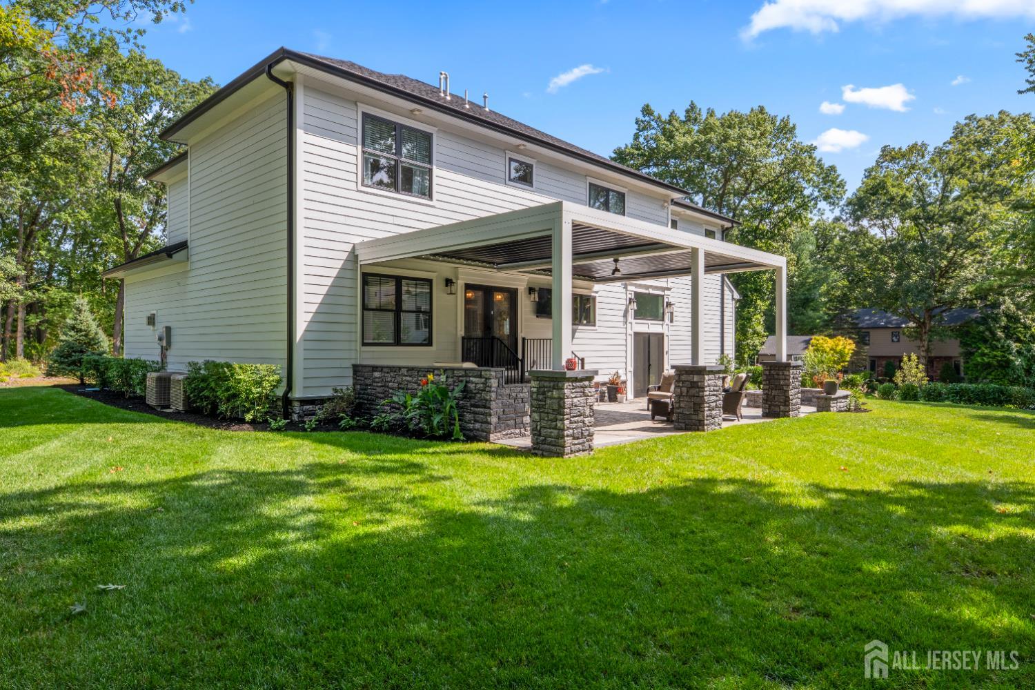 East Brunswick, New Jersey, 08816, United States, 5 Bedrooms Bedrooms, ,6 BathroomsBathrooms,Residential,Active,1946514