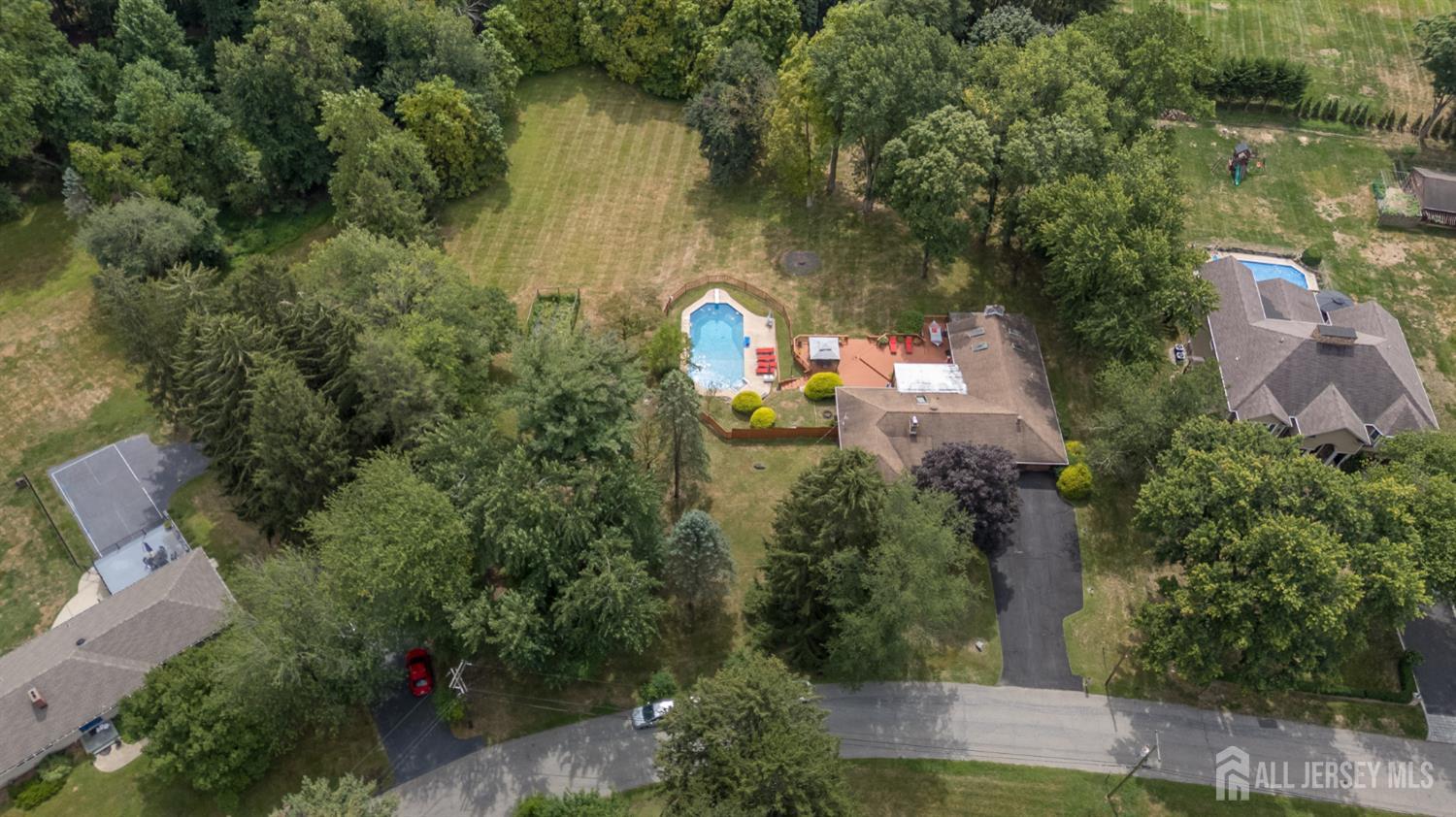 Holmdel, New Jersey, 07733, United States, 4 Bedrooms Bedrooms, ,3 BathroomsBathrooms,Residential,Active,1962178