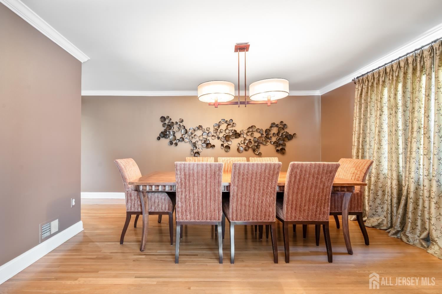 East Brunswick, New Jersey, 08816, United States, 6 Bedrooms Bedrooms, ,7 BathroomsBathrooms,Residential,Active,2007112