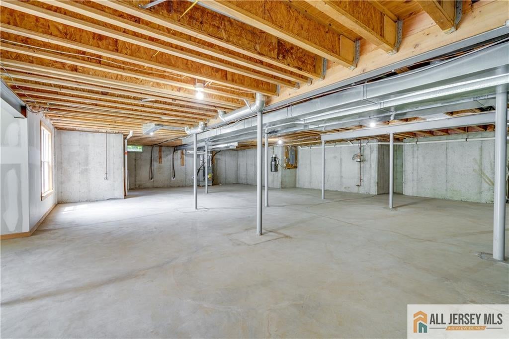 Marlboro, New Jersey, 07746, United States, 5 Bedrooms Bedrooms, ,5 BathroomsBathrooms,Residential,Active,1985594