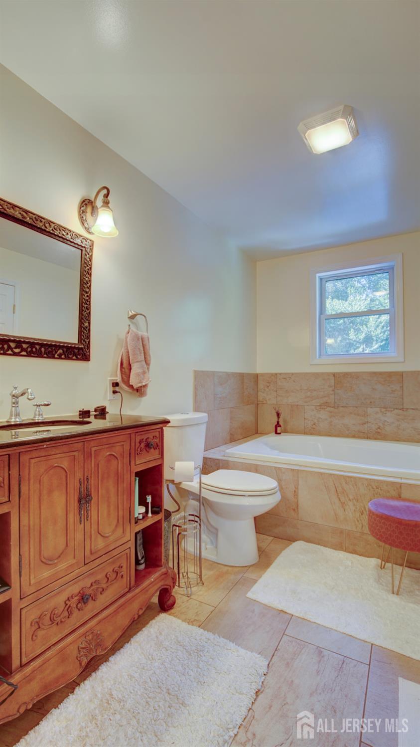 South Brunswick, New Jersey, 08512, United States, 4 Bedrooms Bedrooms, ,4 BathroomsBathrooms,Residential,Active,1929449