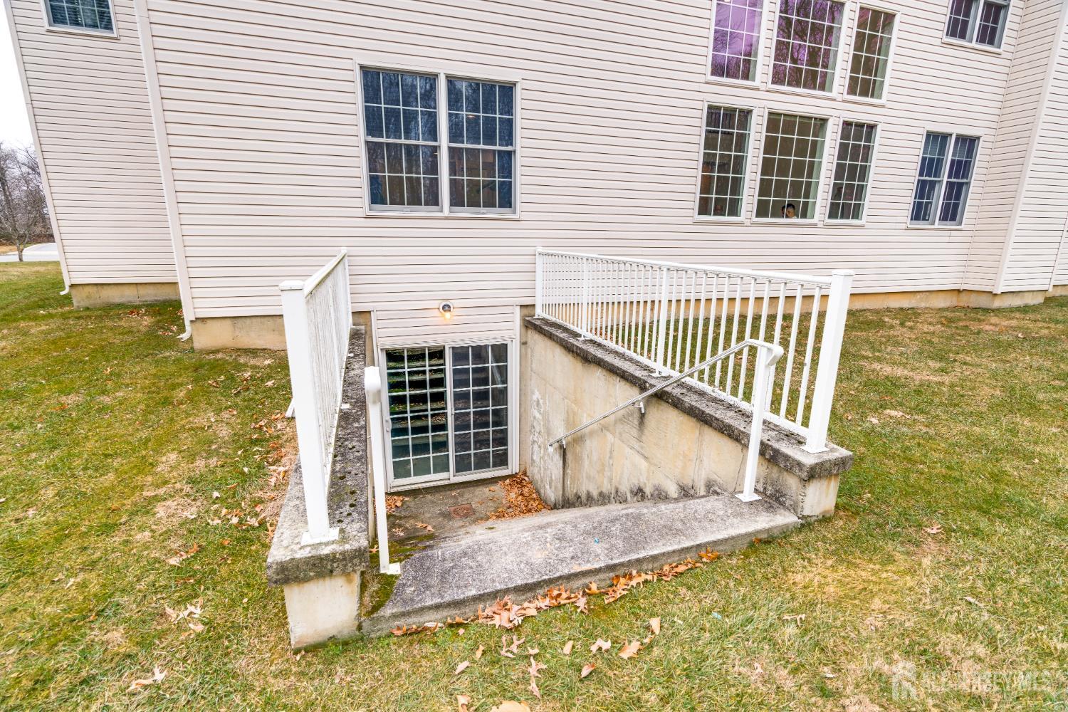 South Brunswick, New Jersey, 08816, United States, 5 Bedrooms Bedrooms, ,5 BathroomsBathrooms,Residential,Active,2009140