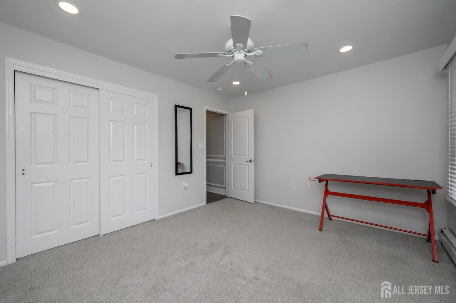 Manalapan, New Jersey, 07726, United States, 6 Bedrooms Bedrooms, ,4 BathroomsBathrooms,Residential,Active,1929408