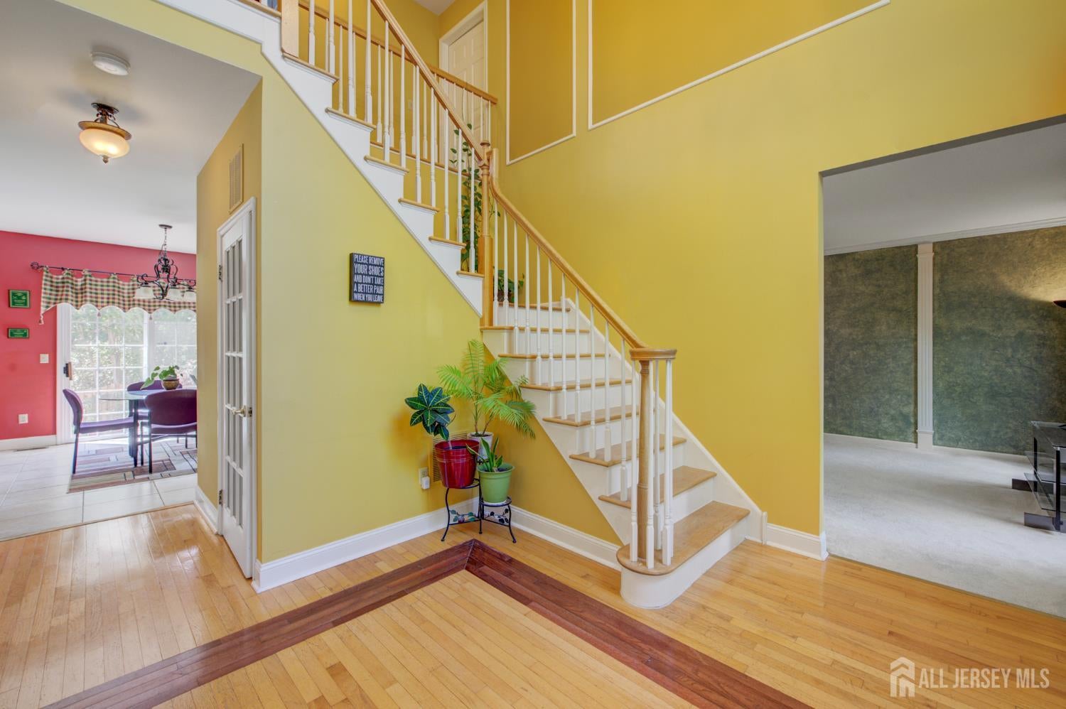 Plainsboro, New Jersey, 08536, United States, 5 Bedrooms Bedrooms, ,4 BathroomsBathrooms,Residential,Contingent,1993683