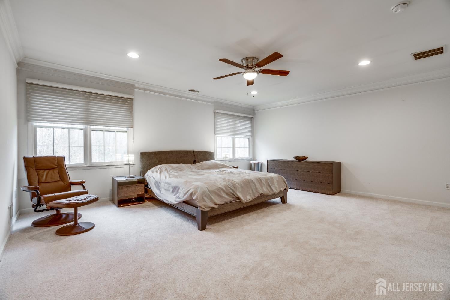 South Brunswick, New Jersey, 08816, United States, 5 Bedrooms Bedrooms, ,5 BathroomsBathrooms,Residential,Active,2009140