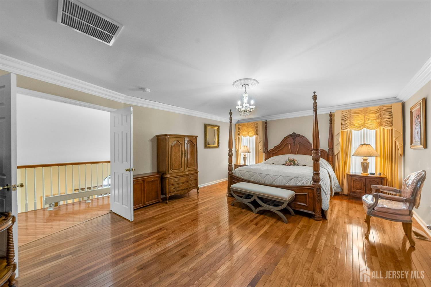 Franklin Twsp, New Jersey, 08540, United States, 4 Bedrooms Bedrooms, ,4 BathroomsBathrooms,Residential,Active,1933722