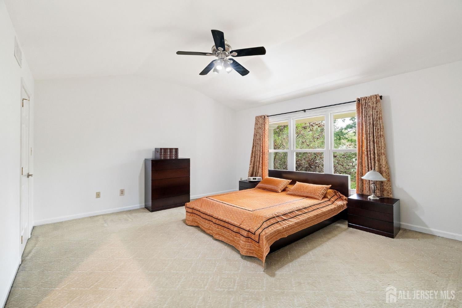 Franklin, New Jersey, 08540, United States, 4 Bedrooms Bedrooms, ,3 BathroomsBathrooms,Residential,Active,1952607