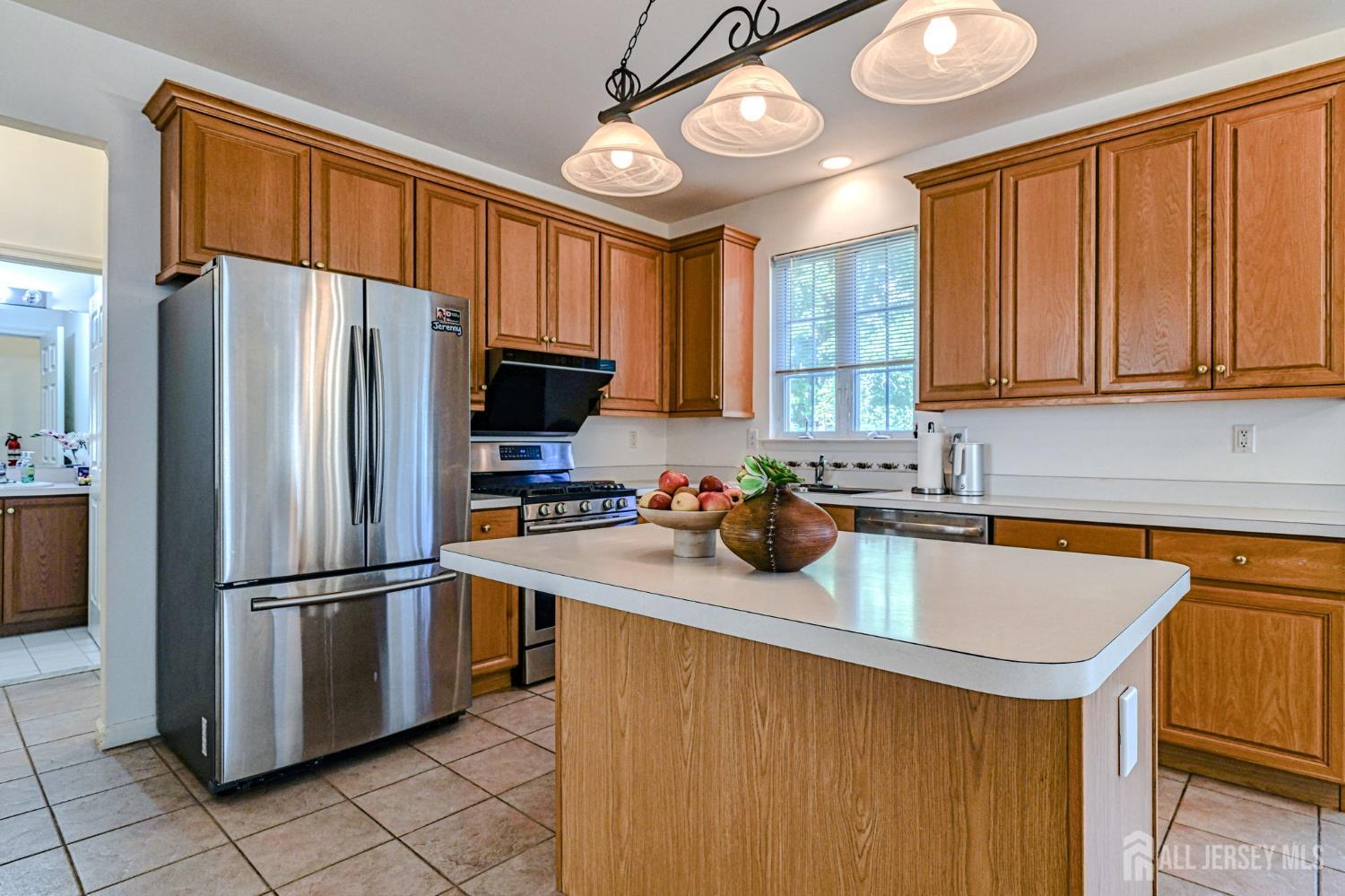 East Brunswick, New Jersey, 08816, United States, 4 Bedrooms Bedrooms, ,3 BathroomsBathrooms,Residential,Active,1877769