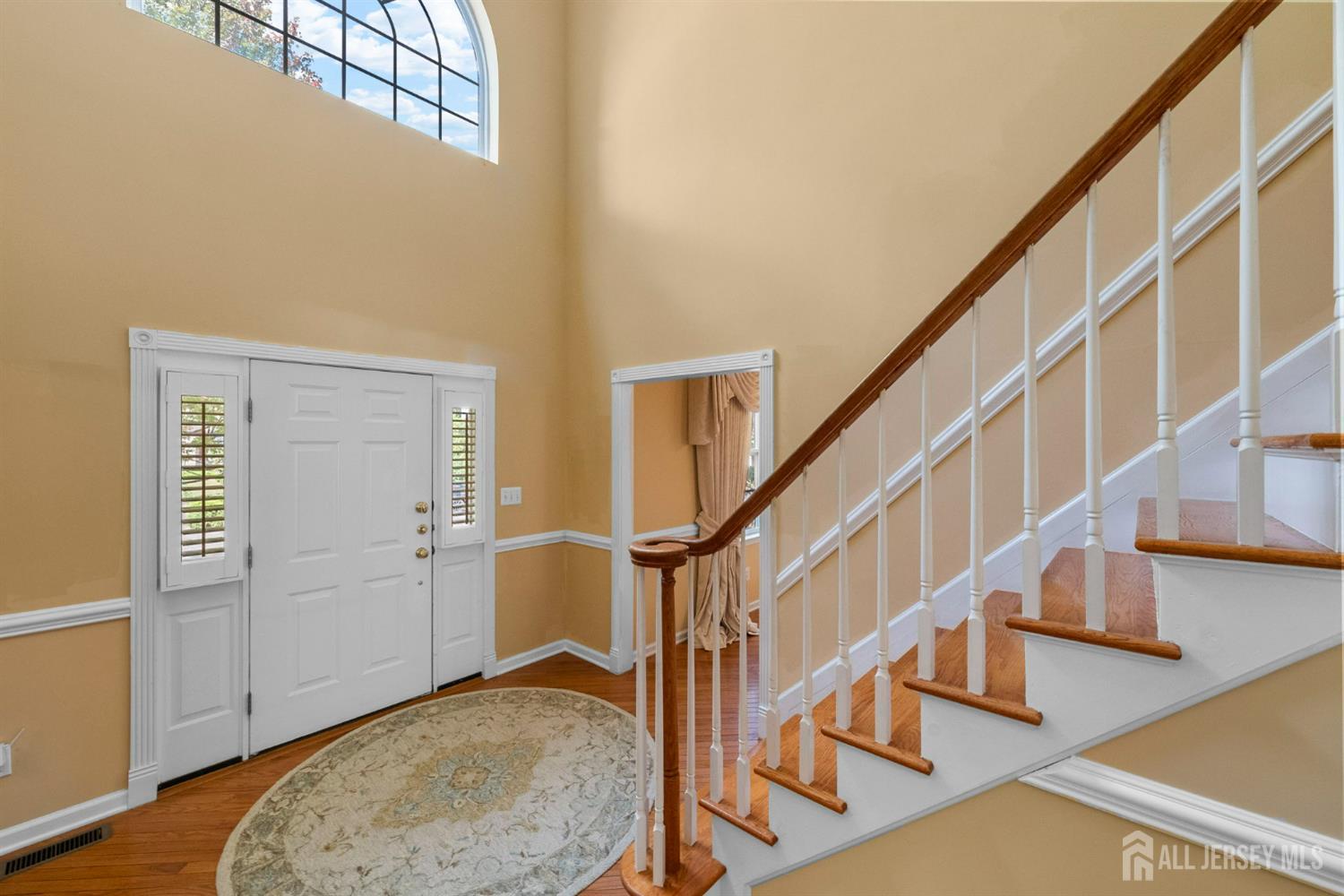 Franklin Twsp, New Jersey, 08540, United States, 4 Bedrooms Bedrooms, ,4 BathroomsBathrooms,Residential,Active,1933722