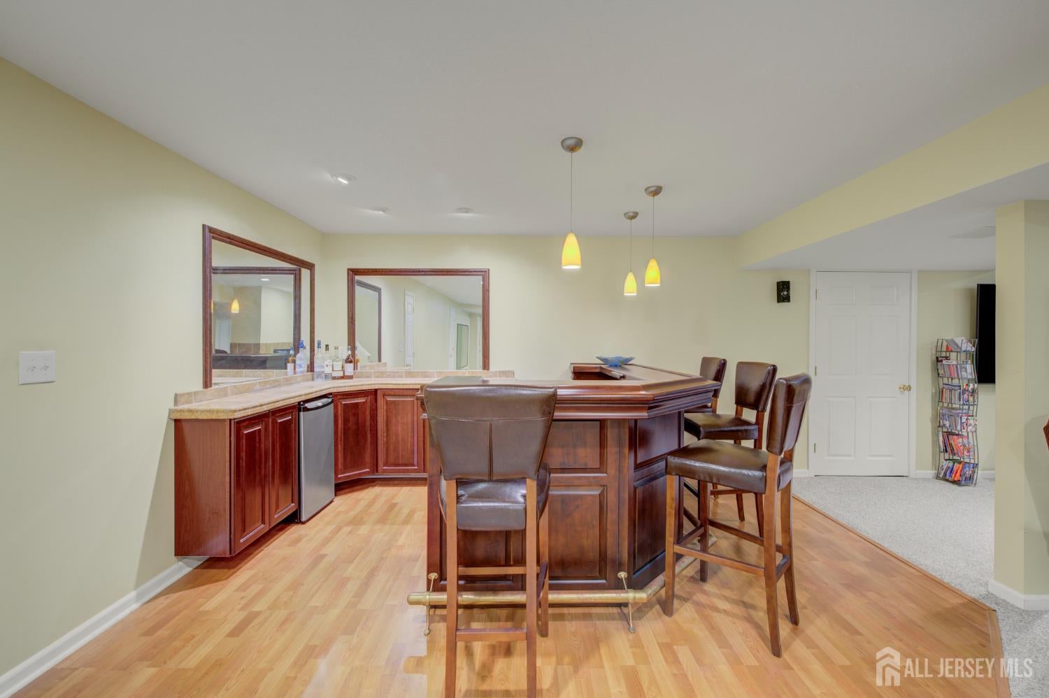 Plainsboro, New Jersey, 08536, United States, 5 Bedrooms Bedrooms, ,4 BathroomsBathrooms,Residential,Contingent,1993683